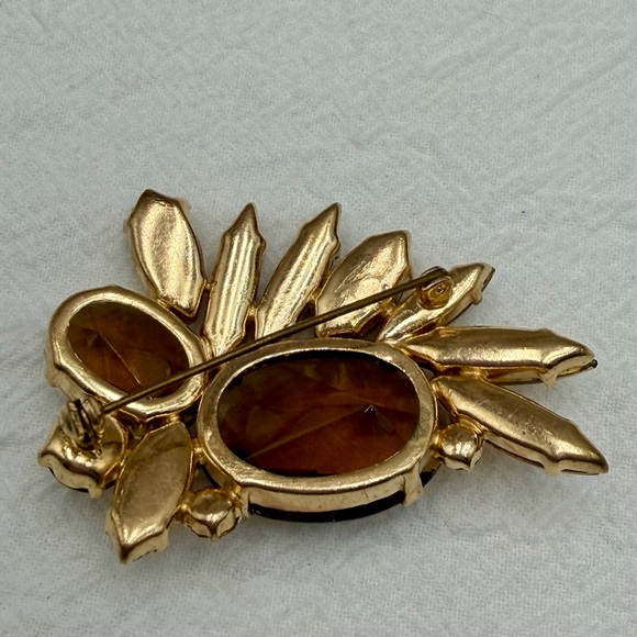 Vintage Juliana Style Amber Glass Brooch - Picture 3 of 3